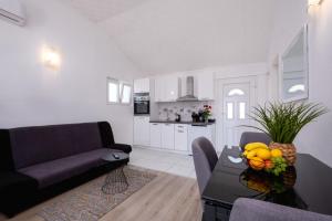 Sweet paradise Mlini with beautiful view