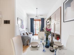 The Best Rent - Spacious flat a stones throw from the Vatican