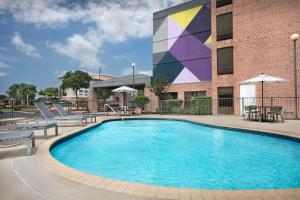 Spark By Hilton San Antonio Northwest Near Six Flags