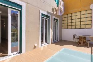 Lisbon Hidden Oasis With Pool by LovelyStay