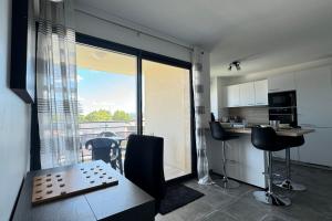 Maisons de vacances Appartement Le 202 - Tain l-Hermitage : photos des chambres