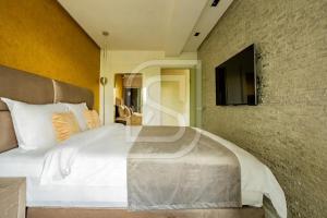 Junior by Kristal Collection