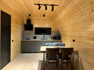 Cottage Lemons In Gonio