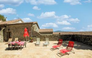 Maisons de vacances Gorgeous Home In Privas With Sauna : photos des chambres
