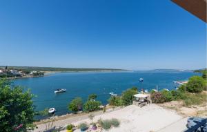 2 Bedroom Lovely Apartment In Obrovac