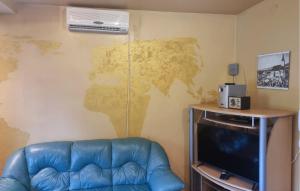 Amazing Home In Velika Mlaka With Wifi 