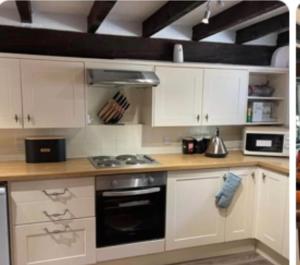 Beautiful Character Cottage - with Hot Tub