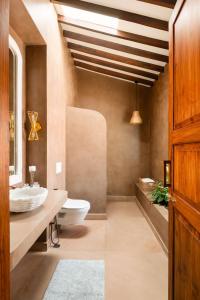 La Estada, Huge 4 BHK Villa in Assagao with Large Private Pool & Garden, Security, Kitchen