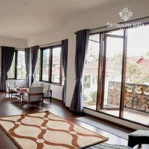 Sierra by Semusim Villa - Tjiseureuh