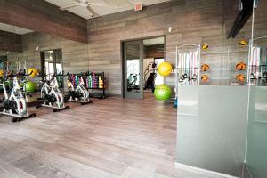 Elite Executive King Suite