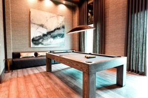 Elite Executive King Suite