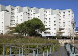 Appartements Apt 2 pieces, vue admirable, localisation exceptionnelle a 20 mn de Paris : Appartement 1 Chambre