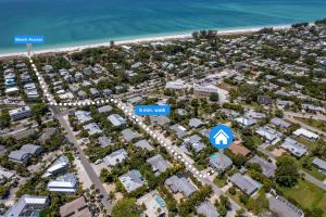 Oversized 3 Bedroom Home with Pool, Spa, Elevator