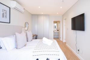 Newlands Peak Southern Cross