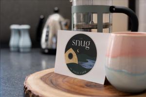 Seaview Cabin Sleeps 2 -Hot Tub - Parking