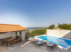 Villa Source with Private Pool - Ljuta