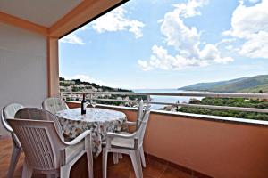 Sunrise Apartment - Sea View & Parking
