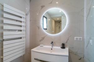 Maisons de vacances Villa des iles - A 350m de la plage : photos des chambres
