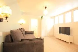 Disponible - Appartement Entier Rénové - Canapé Lit Emma - RERB, 5mn Paris - 2 pers - Parking Rue Gratuit - Tout équipé - 1er étage - 3 - 阿尔克伊