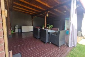 Chic Retreat in Bună Ziua - Jacuzzi, Outdoor Gym, BBQ, Parking