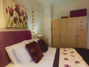 Home in London, N14 nearby Trent Park and Alexandra Palace