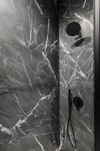 Royal Retreat - Your central designer spot by Flat Mаnager