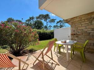Appartement 2 pièces avec jardin, calme, proche plage et commerces, parking privé inclus, Carnac - FR-1-377-33
