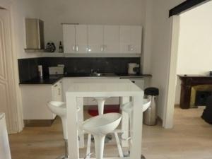 Appartement centre historique place Jean Jaurès climatisé 6 couchages avec parking