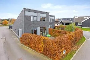 Stort arkitekt tegnet hus - هاسلف