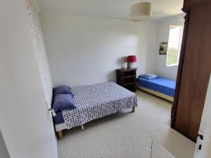 Charming little house, sea view and big terrace