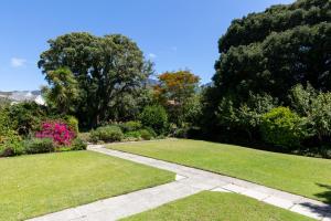 Salisbury Quiet Communal Garden