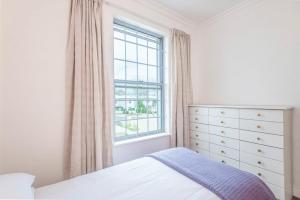 Pool Secure Complex Lower Constantia