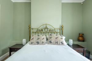 Pool Secure Complex Lower Constantia