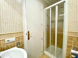 Riscal 6 by United Renters