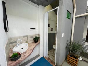 Downtown w 2 suites w AC