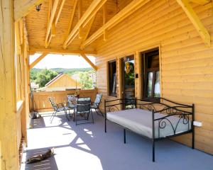 Geszthouse-Tulipános Vendégház