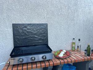 Maisons de vacances Maison avec terrasse et piscine dans residence a 6min de la plage : photos des chambres