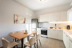 Filiatra Charming Urban Escape Your Cozy Retreat