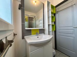 Villas 1002 - Maison 5p a 1km de la Plage des Vallees : photos des chambres