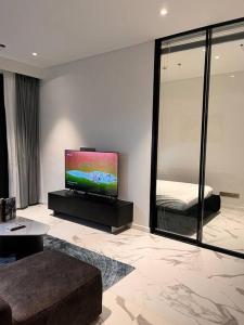 Metropole The Crest 3BR D2 city view 5 quality