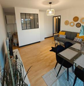 LÉpi dOrge - Paris - Orly