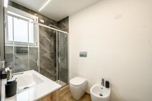 Elegant Pied-à-Terre - Free WiFi, Private Parking & Air Conditioning