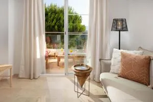 Casa Luz Stylish Andalucian Apartment 4 Persons - 萨比尼拉城堡