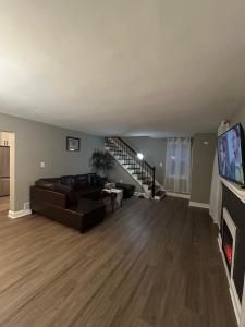 Single home, 4 beds, 2 baths