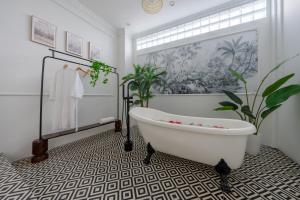 Valse - Hanoi Opera homestay