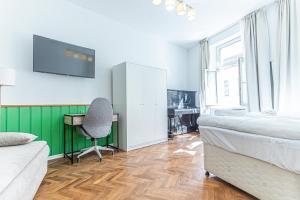 Convenient 3-BR Shared Apt, 15 Min to Landstraße Hub