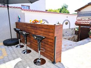 КЪЩА ЗА ГОСТИ ГРОШЪ