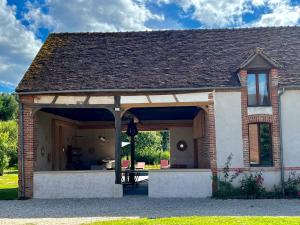 Maisons de vacances Domaine Solognot avec Bar, Sauna, Jacuzzi, Piscine : photos des chambres