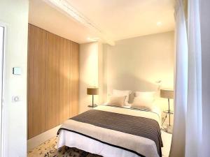 BEST location in Cannes! Just renovated!