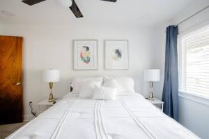 Walk Everywhere! 1-Bedroom Gem in Downtown Hub